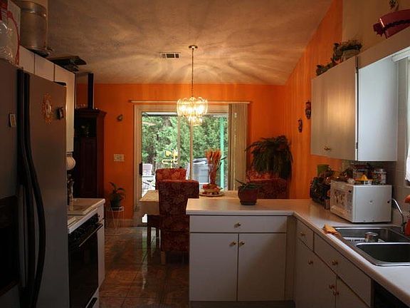 5th image of 7035 Valley Forge Dr