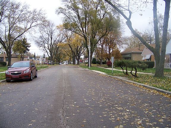 4th image of 411 50th Ave
