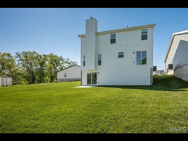 347 Cumberland Ct — Photo 32