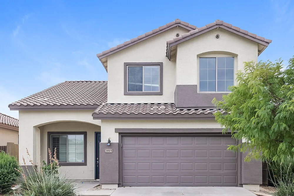 4 bed, 2.5 bath, 2168 sqft, $2,730 — Photo 1