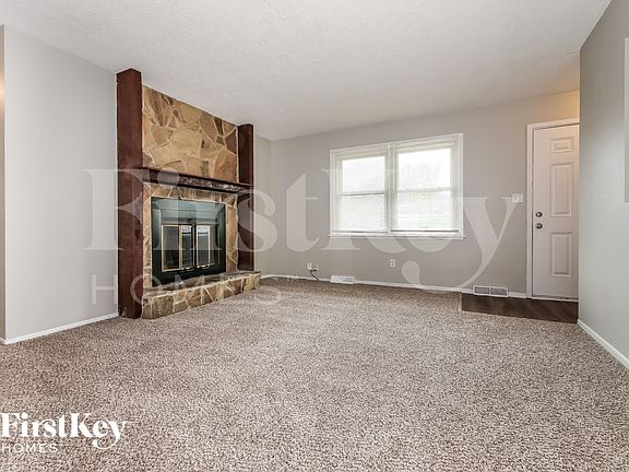 2nd image of 19304 E 7th Terrace Ct N