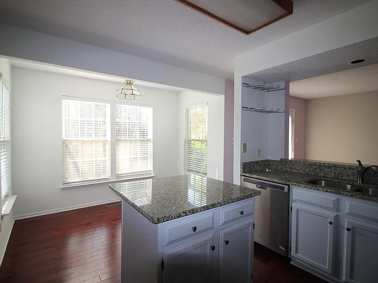 108 Foscoe Ln — Photo 17