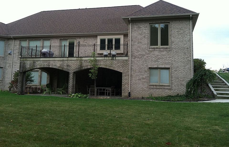 1st image of 1376 Bur Oak Ln