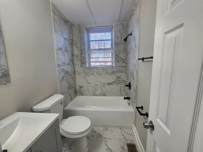 3735 Manchester Ave — Photo 7
