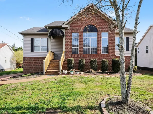 3777 Seasons Dr, Antioch, TN 37013