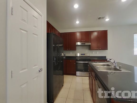 4th image of 9273 Grassy Weep Ct