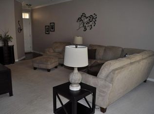 2377 Georgetown Cir, Aurora, IL 60503