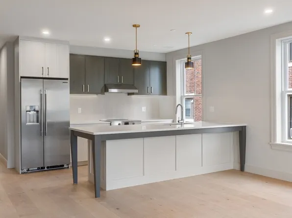 59 Spear St #202, Quincy, MA 02169