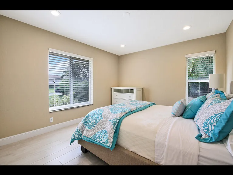 451 N Lyra Cir — Photo 23