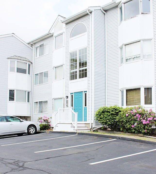 1st image of 140 Quincy Ave Unit 13