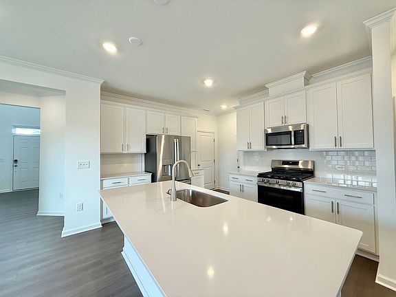 5th image of 3111 Allamore Dr