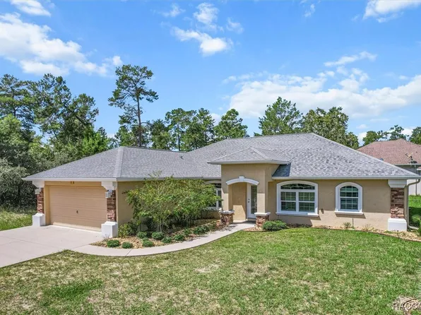 2 Palm Grass Ct, Homosassa, FL 34446