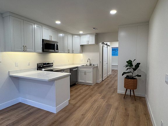 5th image of 501 Elderwood Dr #A