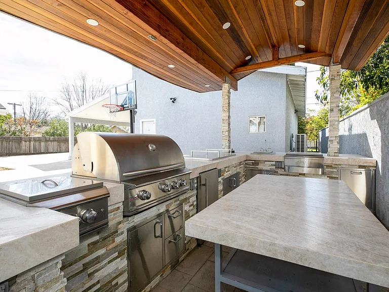 8437 Quartz Ave — Photo 37