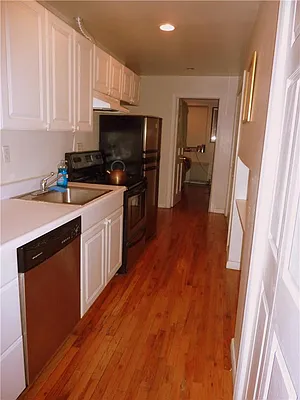 Rented by Mark David | media 33