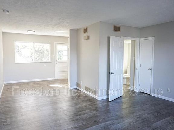 2nd image of 5401 Scenicwood Rd #13