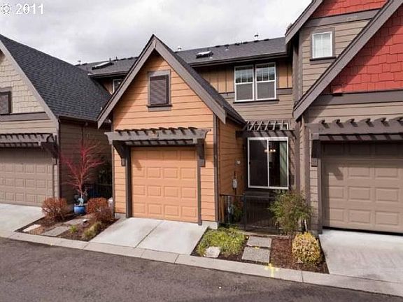 2nd image of 747 NE 73rd Ave