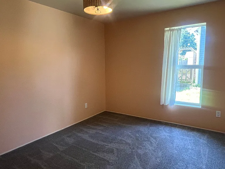 3007 Peabody St — Photo 12