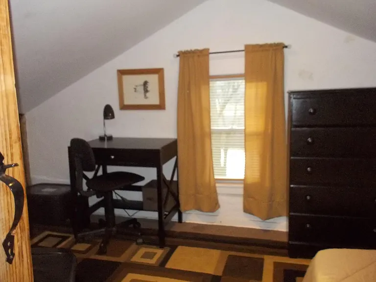 256 Derby Ave — Photo 25