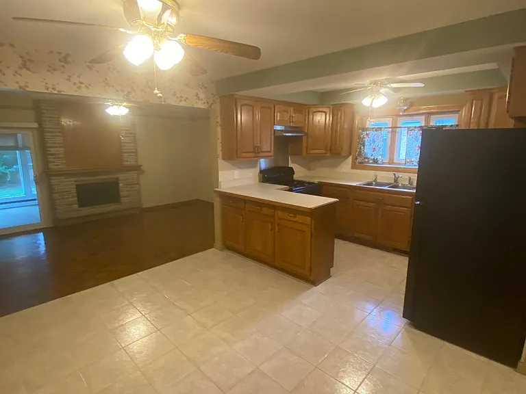 28137 Aline Dr — Photo 4