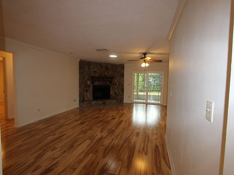 818 Druid Hills Rd — Photo 9