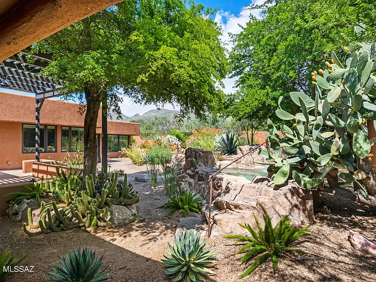 6561 N Avenida De Posada — Photo 47