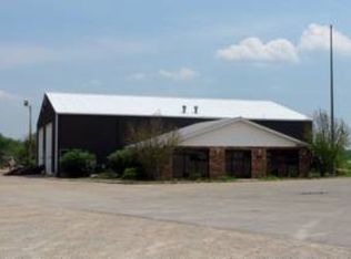 1037 E Karsch Blvd, Farmington, MO 63640