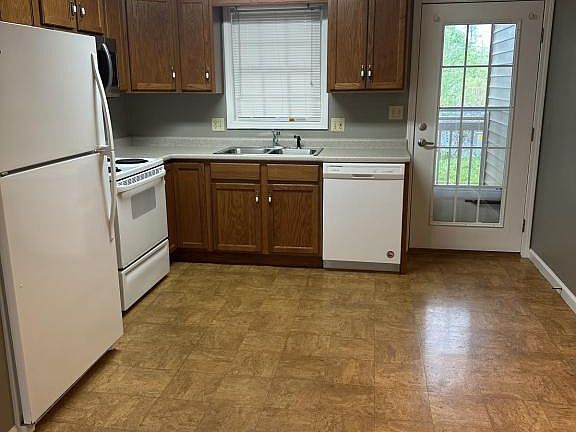 4th image of 119 Boone Ridge Dr