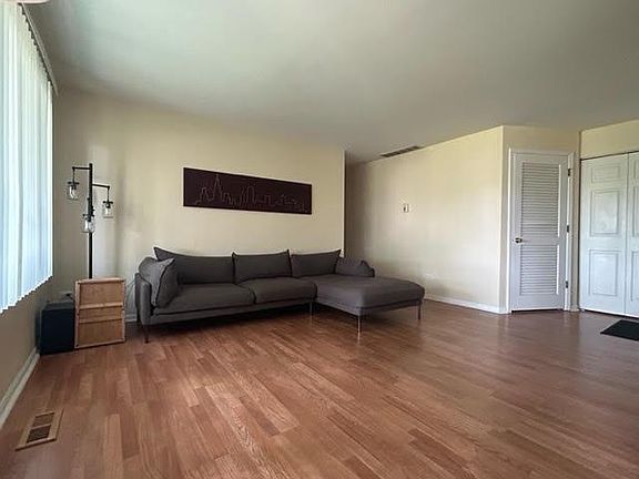2nd image of 226 Brett Cir Unit A