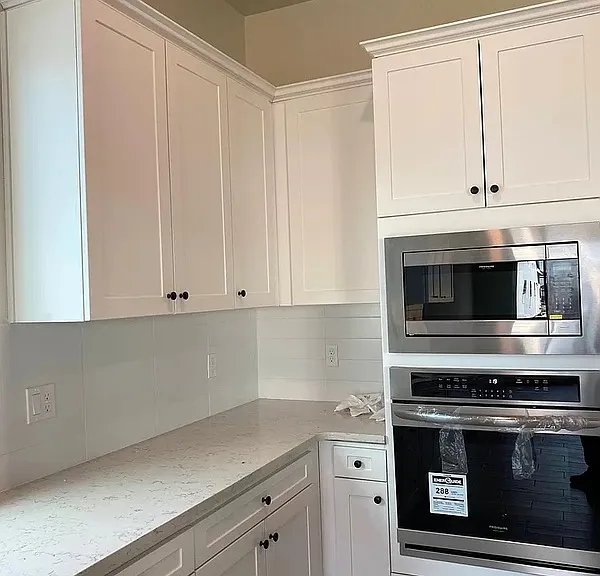 2467 Valverde Dr — Photo 11