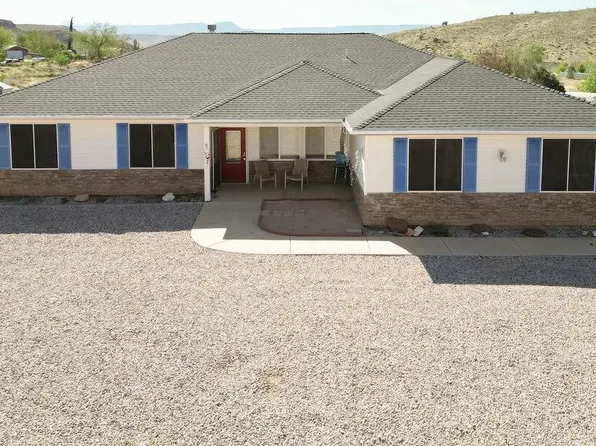 290 N Main St, Leeds, UT 84746
