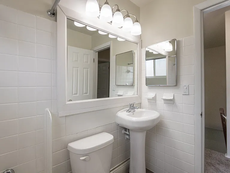 Colonial Ridge — Photo 47