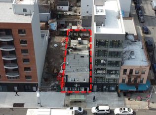 28-08 21st St, Astoria, NY 11102