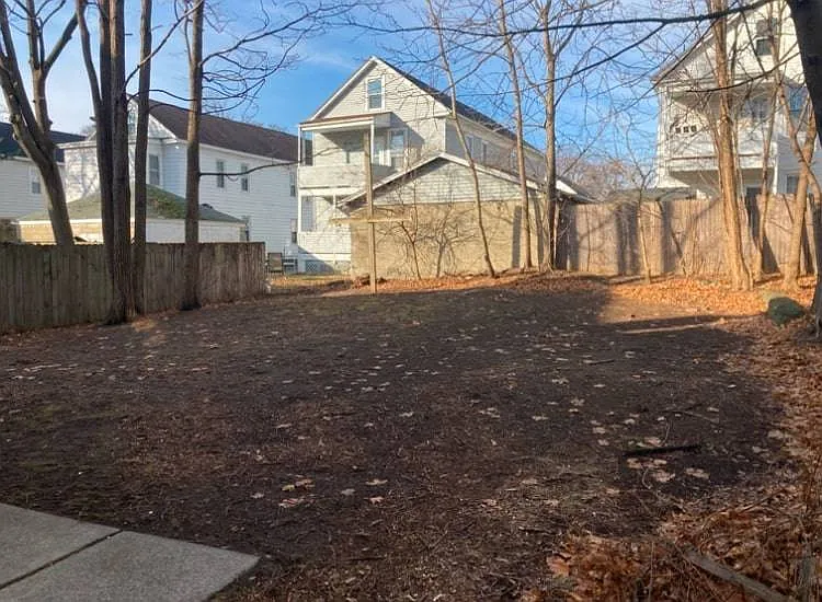 51 Hollywood Ave #2F — Photo 12