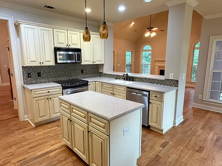254 Southfield Ct — Photo 5