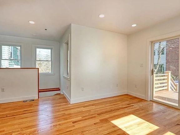 4th image of 7 Homer Ave #1