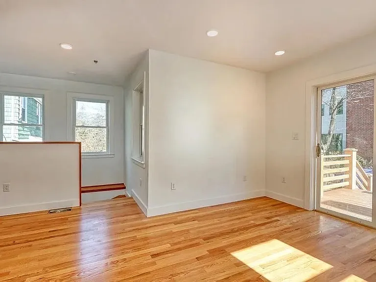 7 Homer Ave #1 — Photo 4