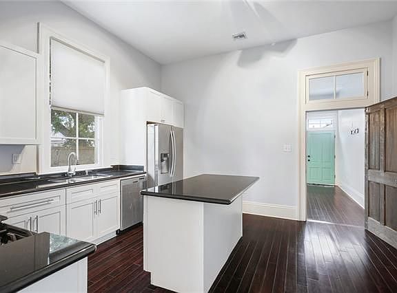 5th image of 1600-1602 Louisa St