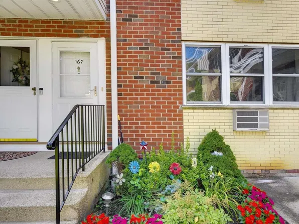 167 Farber Drive #167, West Babylon, NY 11704