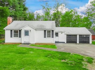 30 Hartford Ave, Granby, CT 06035