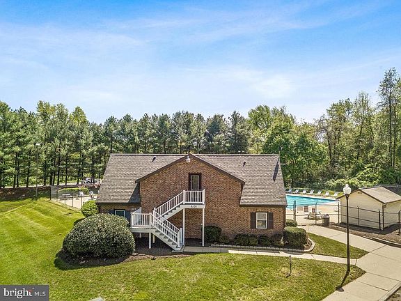 4th image of 3503 Lochearn Ct #503M