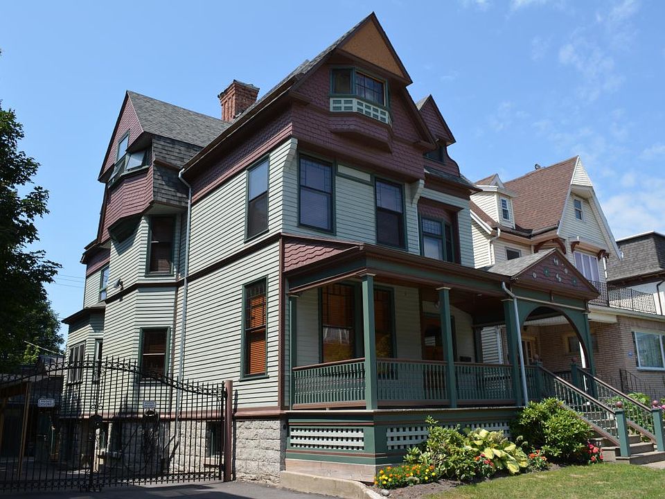 596 Niagara St, Apt 2