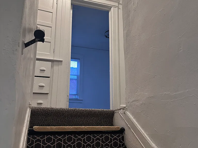 3352 Hudson Ave — Photo 9