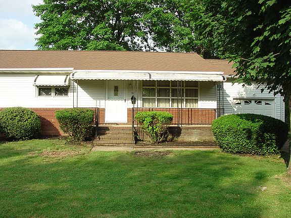 3rd image of 10 N 12th Ave