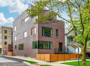 1756 W Cornelia Ave #1, Chicago, IL 60657