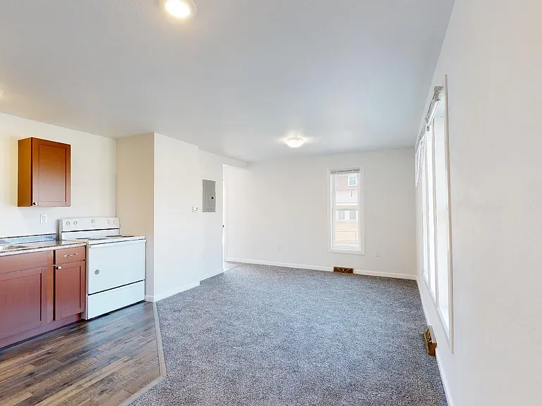 820 6th St, Nevada — Photo 2