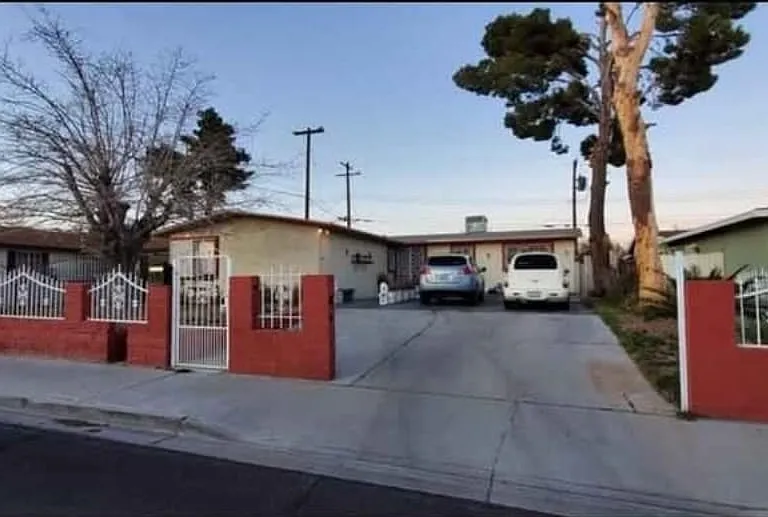 McAllister Ave — Photo 1
