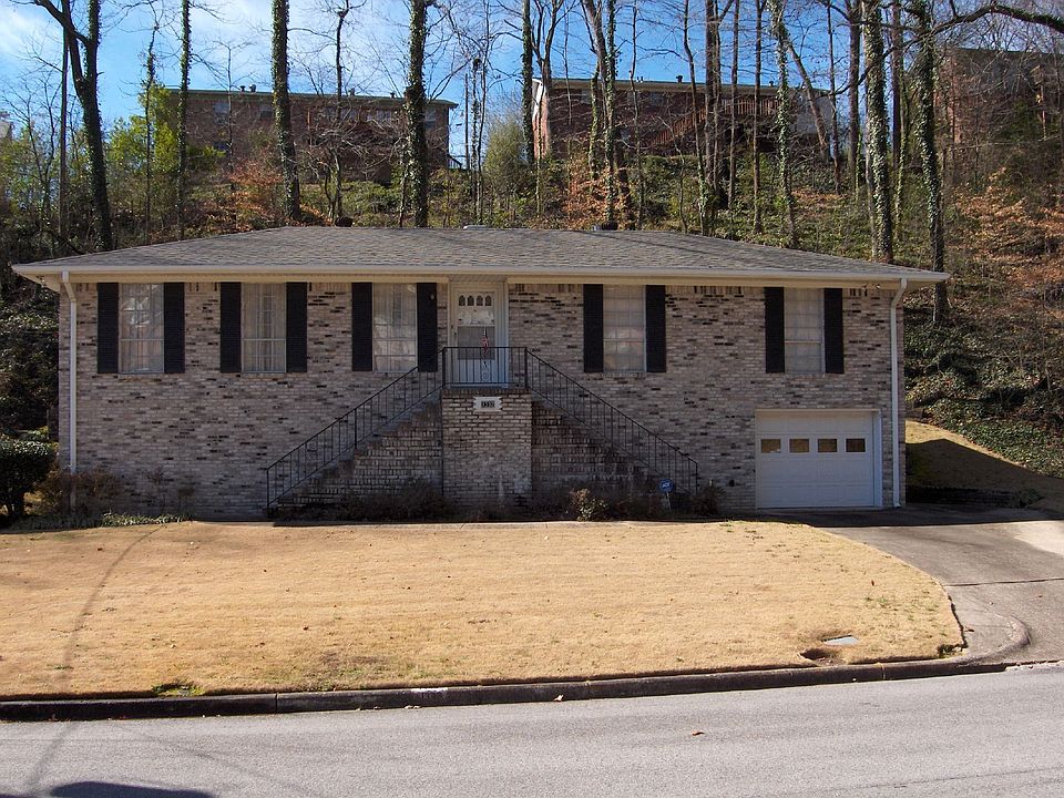 Front view of home