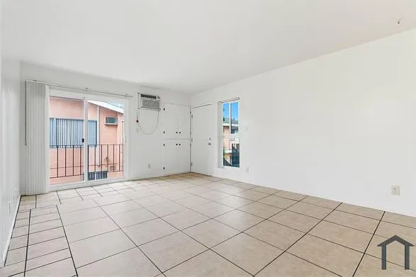 10027 Sepulveda Blvd #D — Photo 8