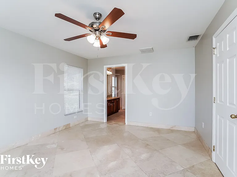 1606 SW 14th St — Photo 10